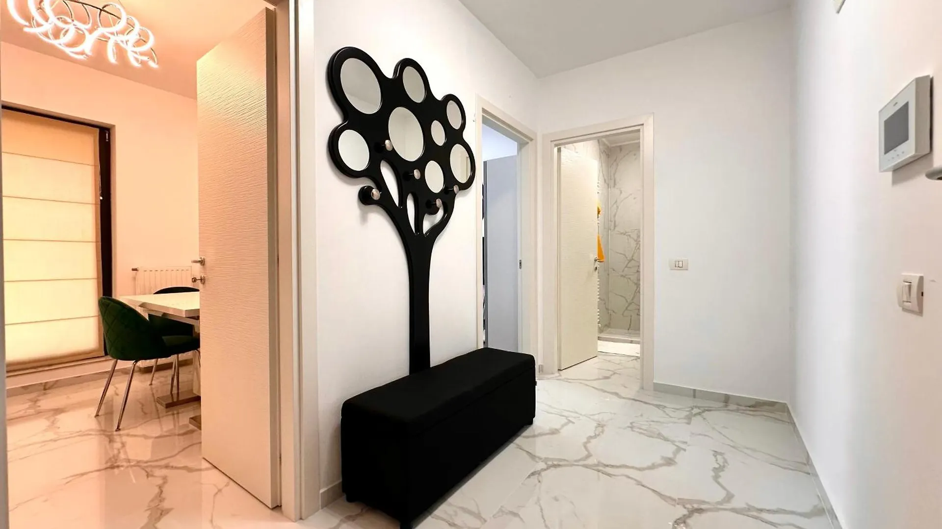 Studio Plaza Faza 2 Bucharest Apartment